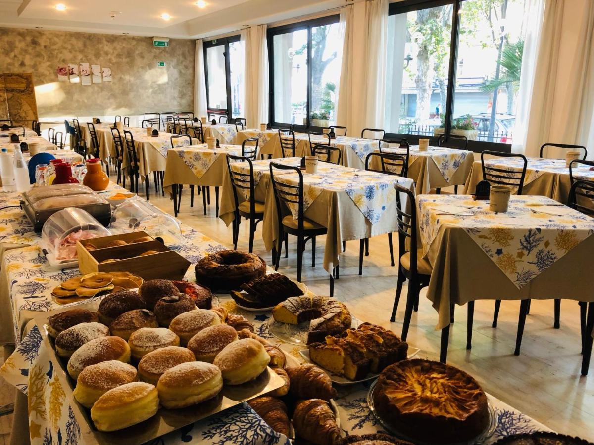 Piccolo Hotel Cesenatico Ngoại thất bức ảnh